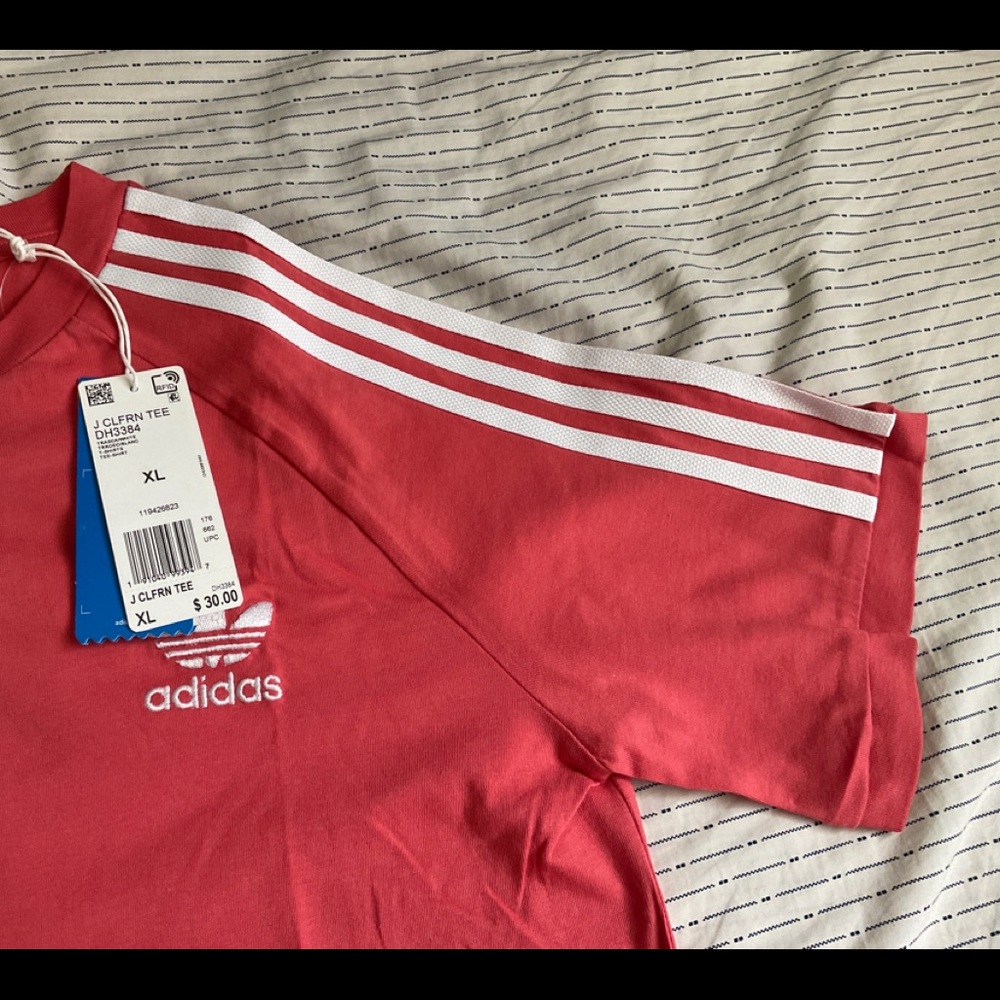 adidas originals t-shirt big boy XL 176 new with tag